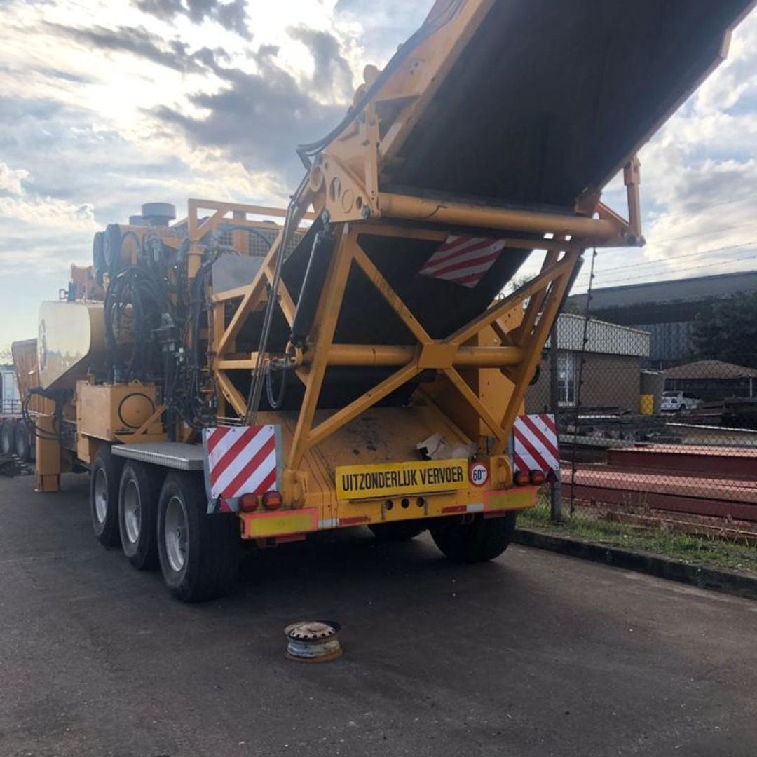 CBI Magnum 8400 woodchipper10