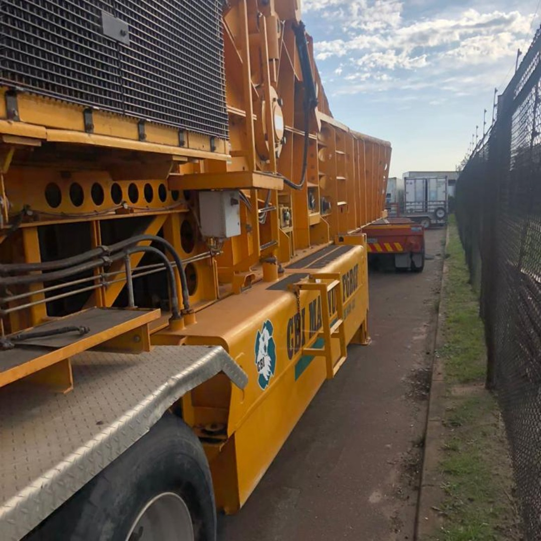 CBI Magnum 8400 woodchipper7
